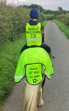 Load image into Gallery viewer, WATERPROOF QUARTER RUG or sheet with diagonal reflective stripe. Driver message on tail flap, optional lights.  Pink, hi viz orange or yellow.